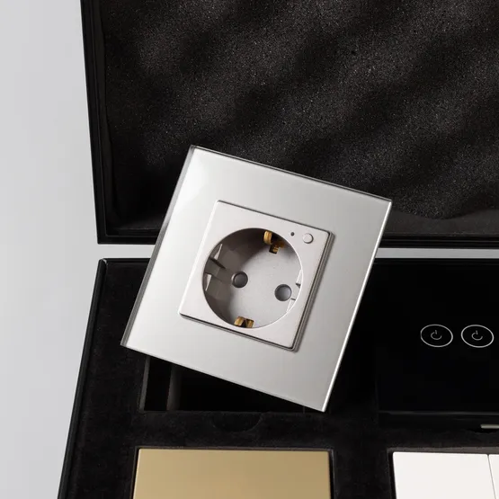 Фото #2 товара Демо-кейс WRA-CASE-MTL-BK-V8 (NOBE, OMALI) (Arlight, Металл)